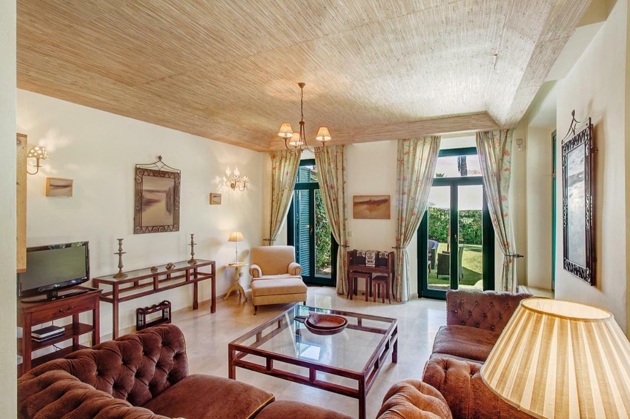 Adosado En Ribera Del Emperador Villa Sotogrande Exterior photo